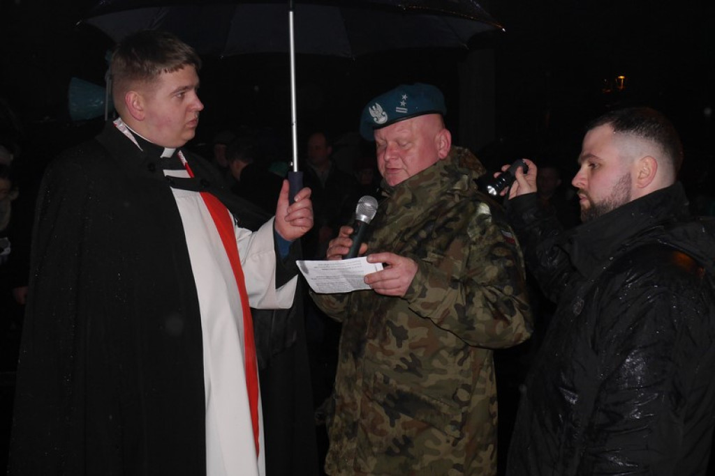 XVI Droga Krzyżowa w Brzegu [fotorelacja]