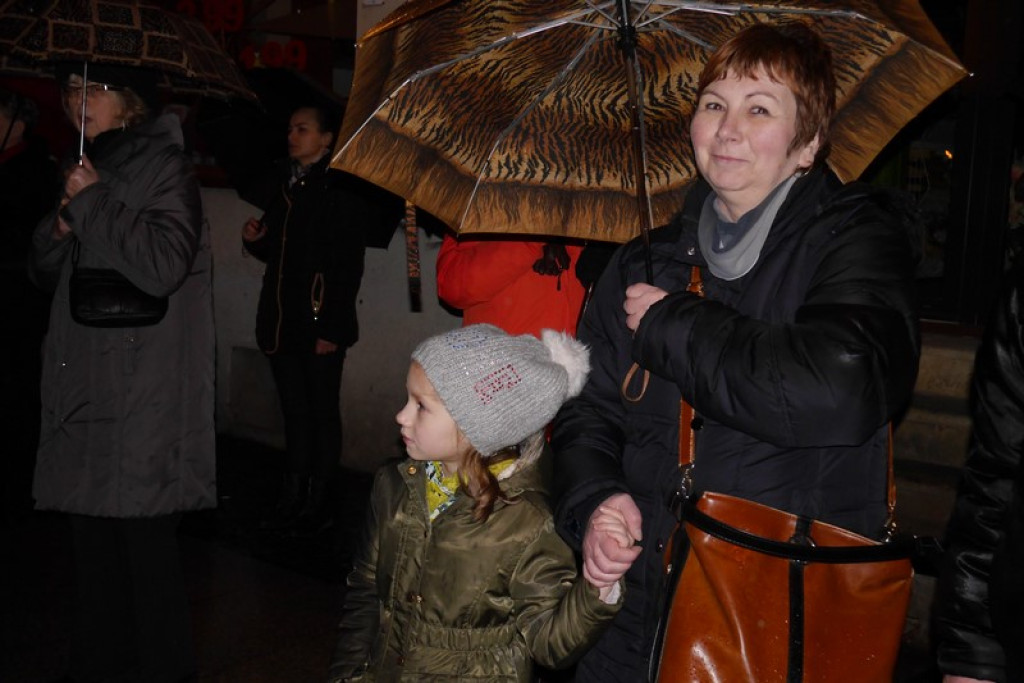 XVI Droga Krzyżowa w Brzegu [fotorelacja]