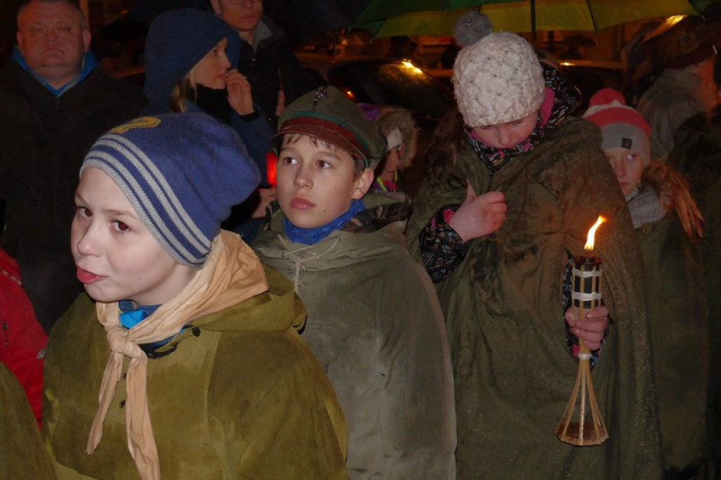 XVI Droga Krzyżowa w Brzegu [fotorelacja]