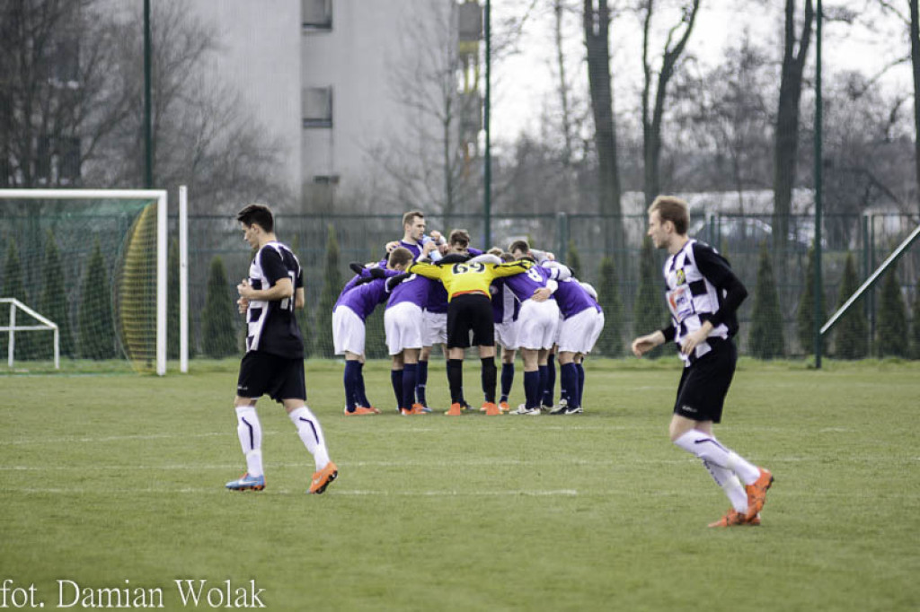 Bezbramkowy remis LZS Starowice z OKS Olesno w meczu IV Ligi