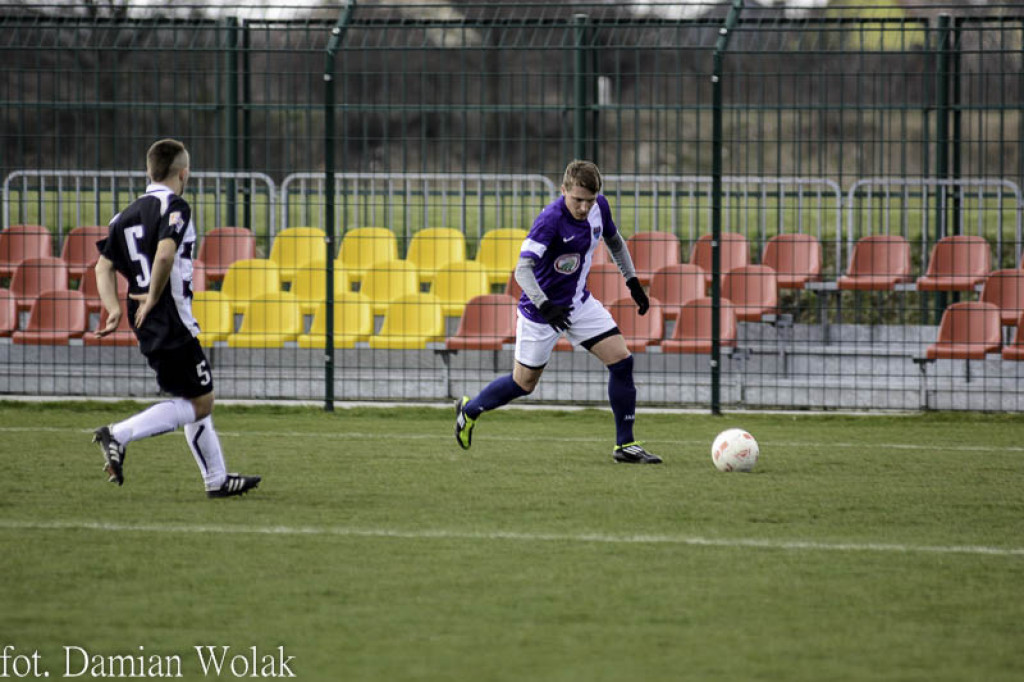 Bezbramkowy remis LZS Starowice z OKS Olesno w meczu IV Ligi