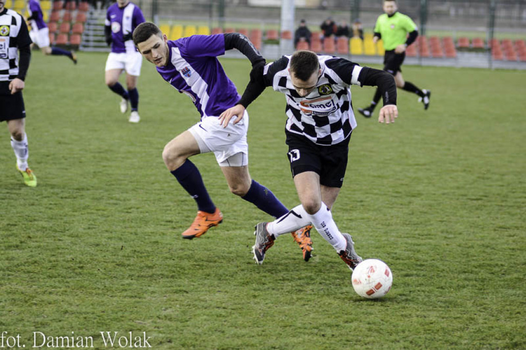 Bezbramkowy remis LZS Starowice z OKS Olesno w meczu IV Ligi