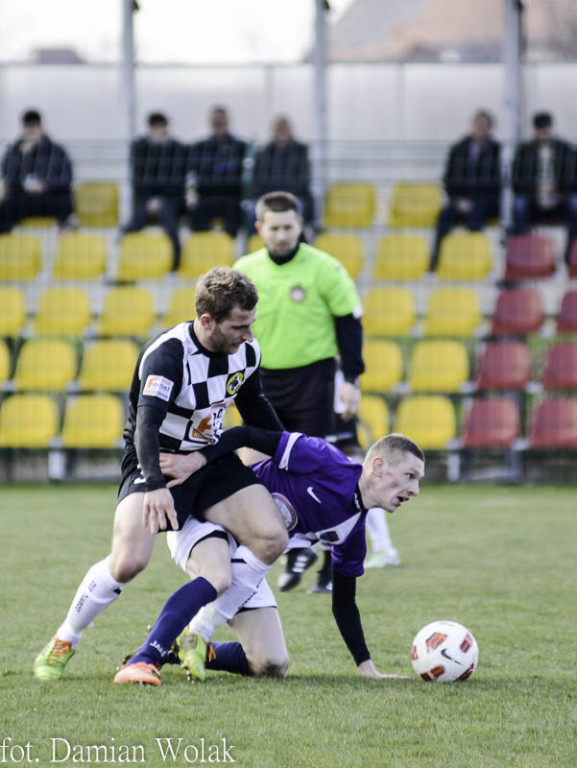 Bezbramkowy remis LZS Starowice z OKS Olesno w meczu IV Ligi