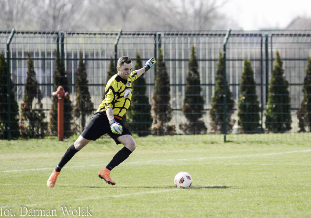 Bezbramkowy remis LZS Starowice z OKS Olesno w meczu IV Ligi