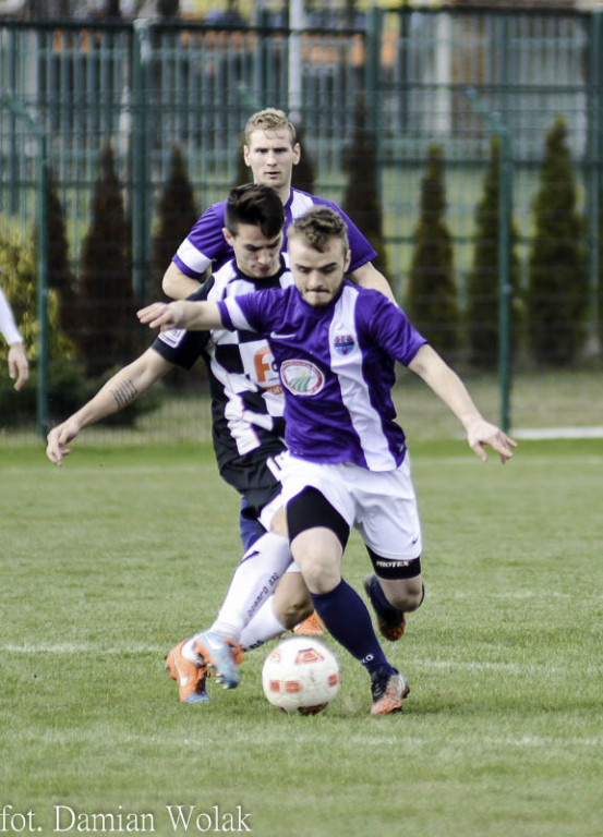 Bezbramkowy remis LZS Starowice z OKS Olesno w meczu IV Ligi