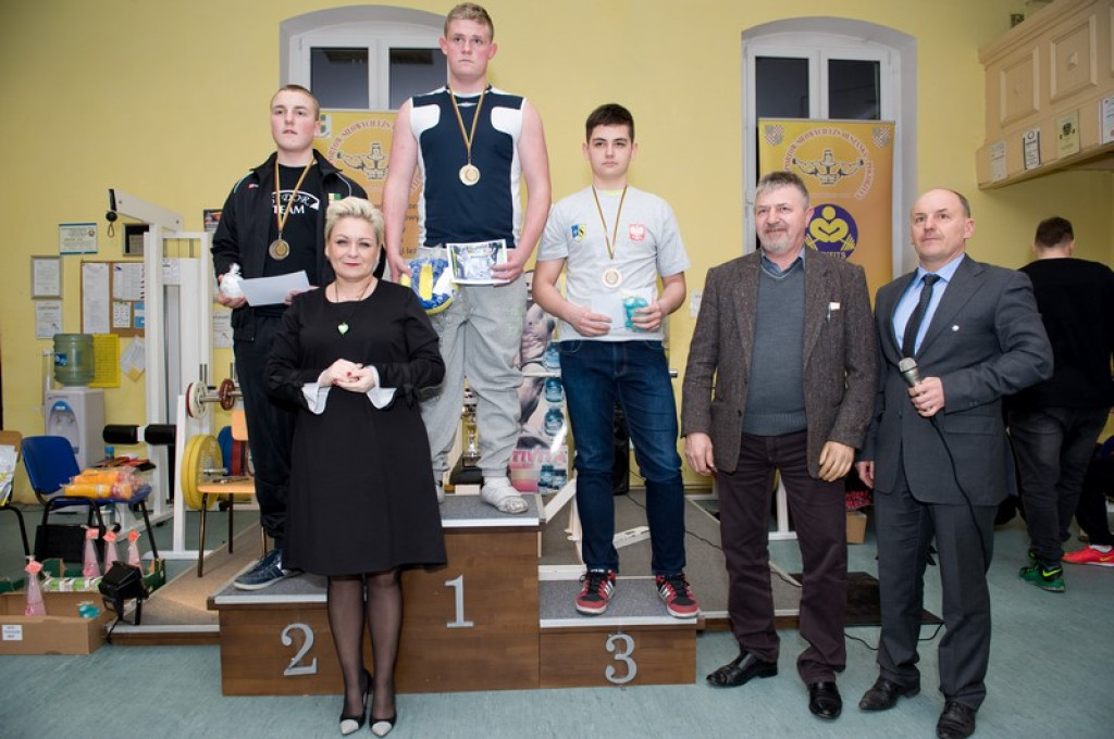 Sekcję Sportów Siłowych LZS Olszanka-Pogorzela powitała wiosnę