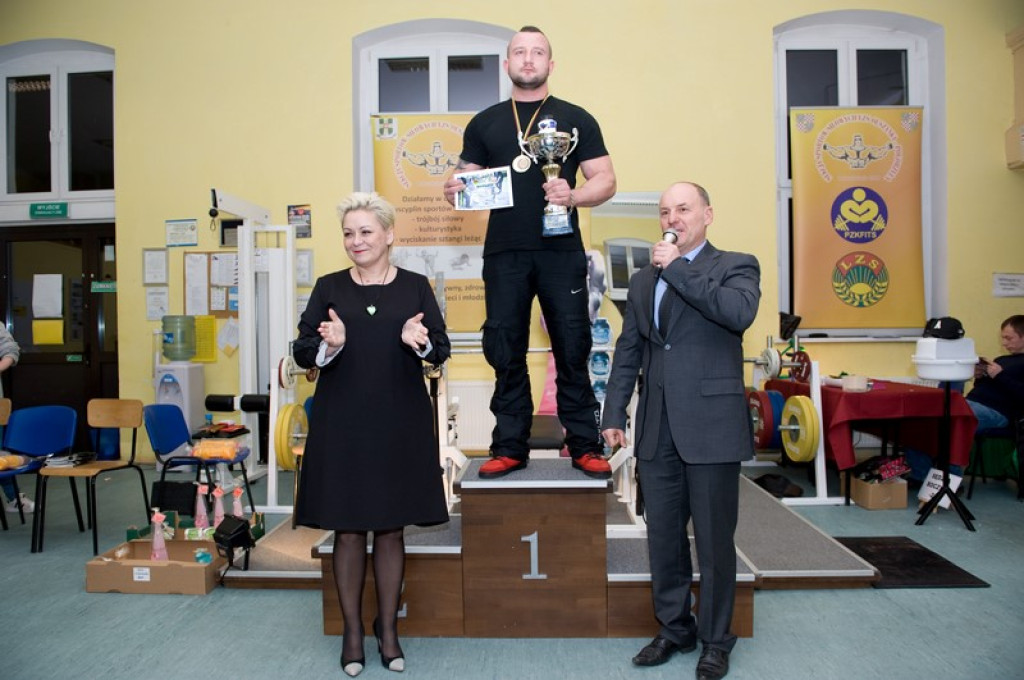 Sekcję Sportów Siłowych LZS Olszanka-Pogorzela powitała wiosnę