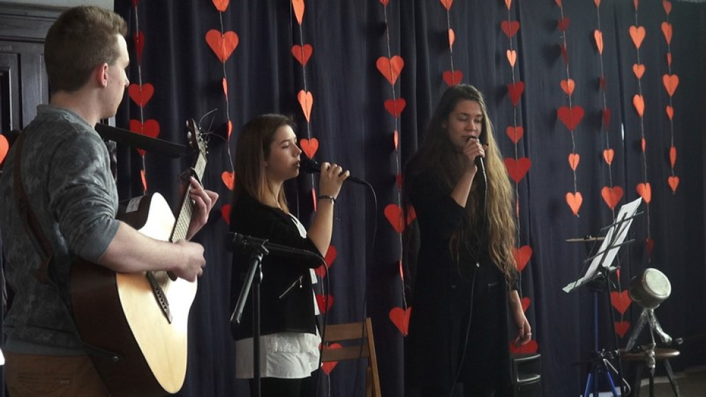 Pomoc bez granic. Koncert charytatywny w I LO w Brzegu