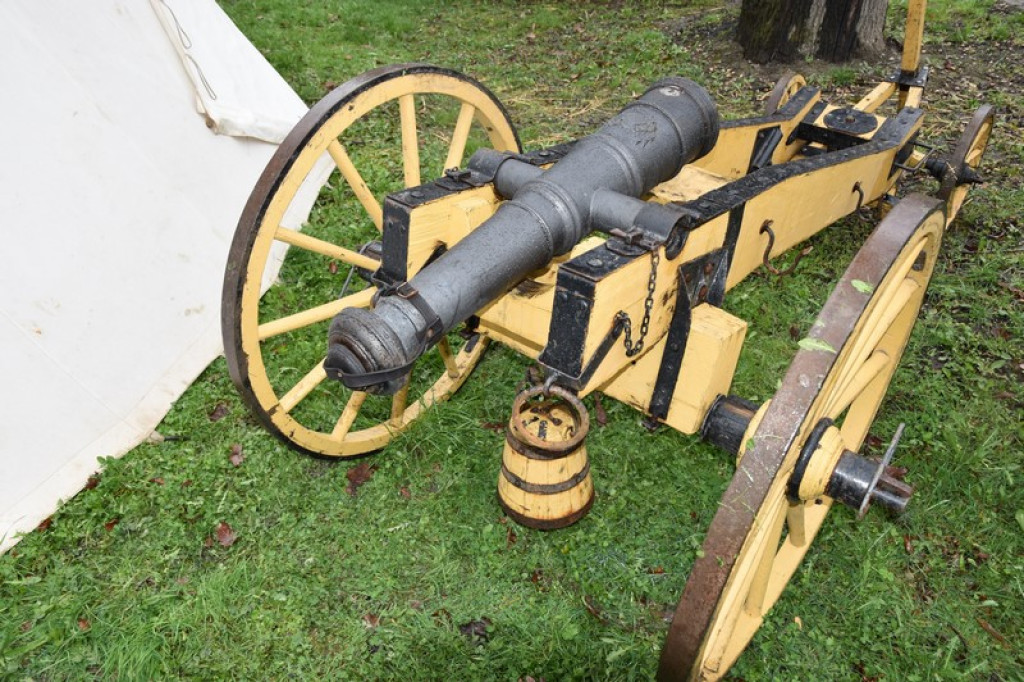 Obozowisko wojsk rekonstrukcyjnych w Brzegu [zdjęcia]