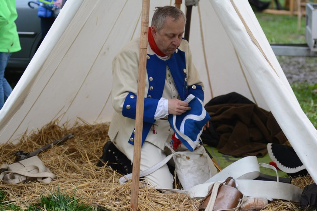 Obozowisko wojsk rekonstrukcyjnych w Brzegu [zdjęcia]