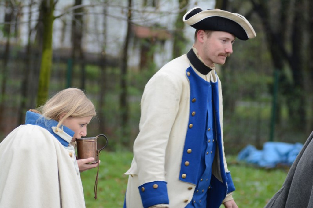 Obozowisko wojsk rekonstrukcyjnych w Brzegu [zdjęcia]