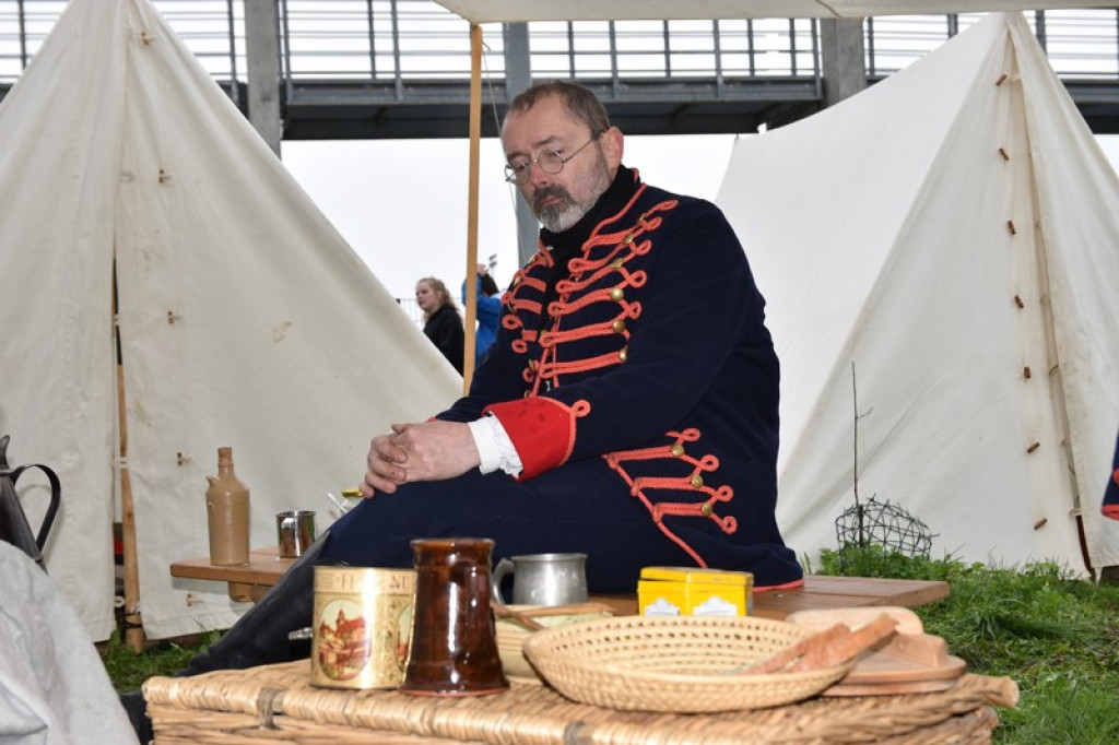 Obozowisko wojsk rekonstrukcyjnych w Brzegu [zdjęcia]
