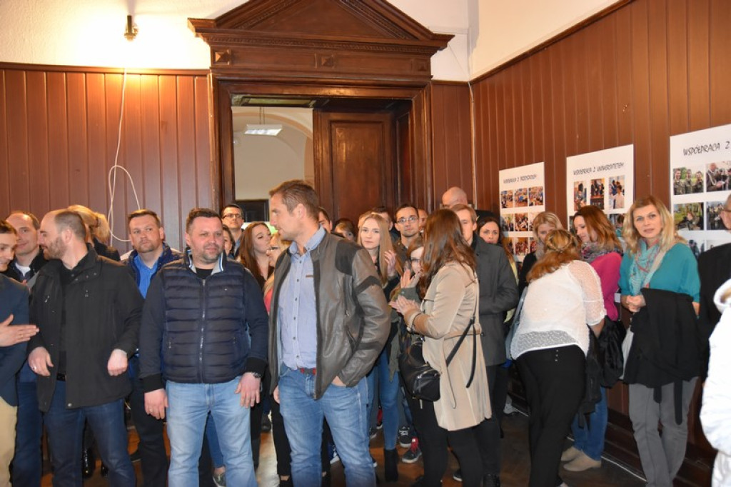 Obchody 25-lecia II LO w Brzegu - Podróż sentymentalna przez ćwierćwiecze