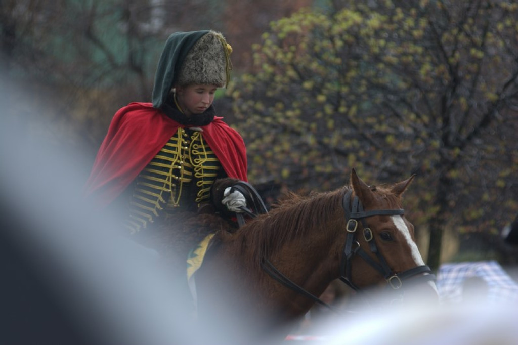 Apel, defilada i rekonstrukcja oblężenia twierdzy Brzeg [galeria zdjęć + wideo]