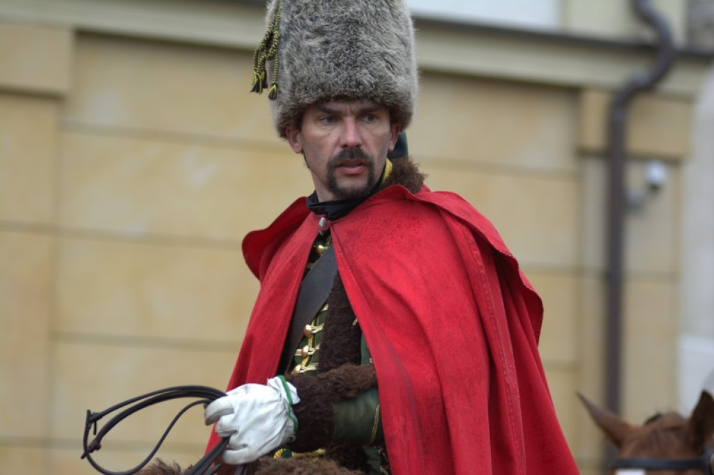 Apel, defilada i rekonstrukcja oblężenia twierdzy Brzeg [galeria zdjęć + wideo]