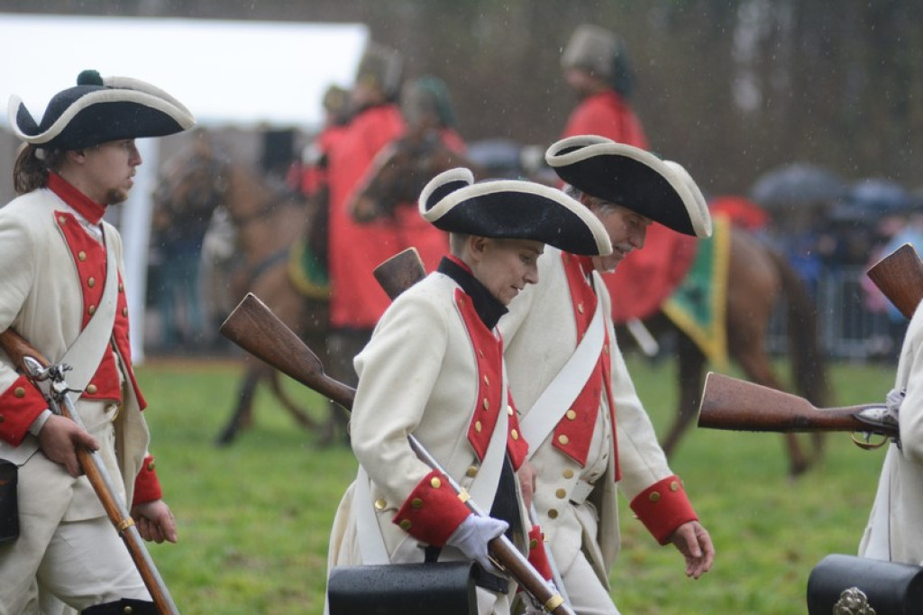 Inscenizacja bitwy pod Małujowicami [galeria zdjęć + wideo]