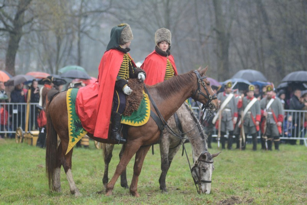 Inscenizacja bitwy pod Małujowicami [galeria zdjęć + wideo]