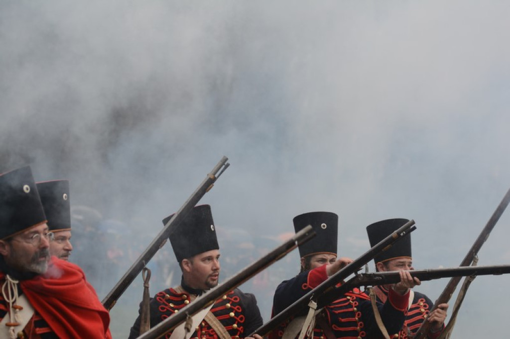 Inscenizacja bitwy pod Małujowicami [galeria zdjęć + wideo]