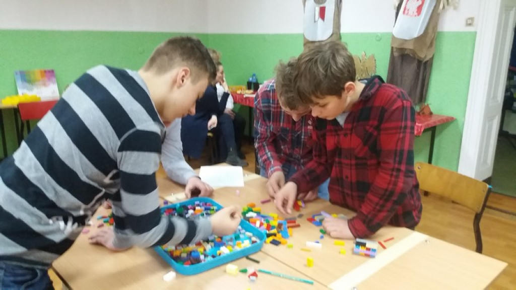 Młodzi konstruktorzy stanęli w szranki w  konkursie 