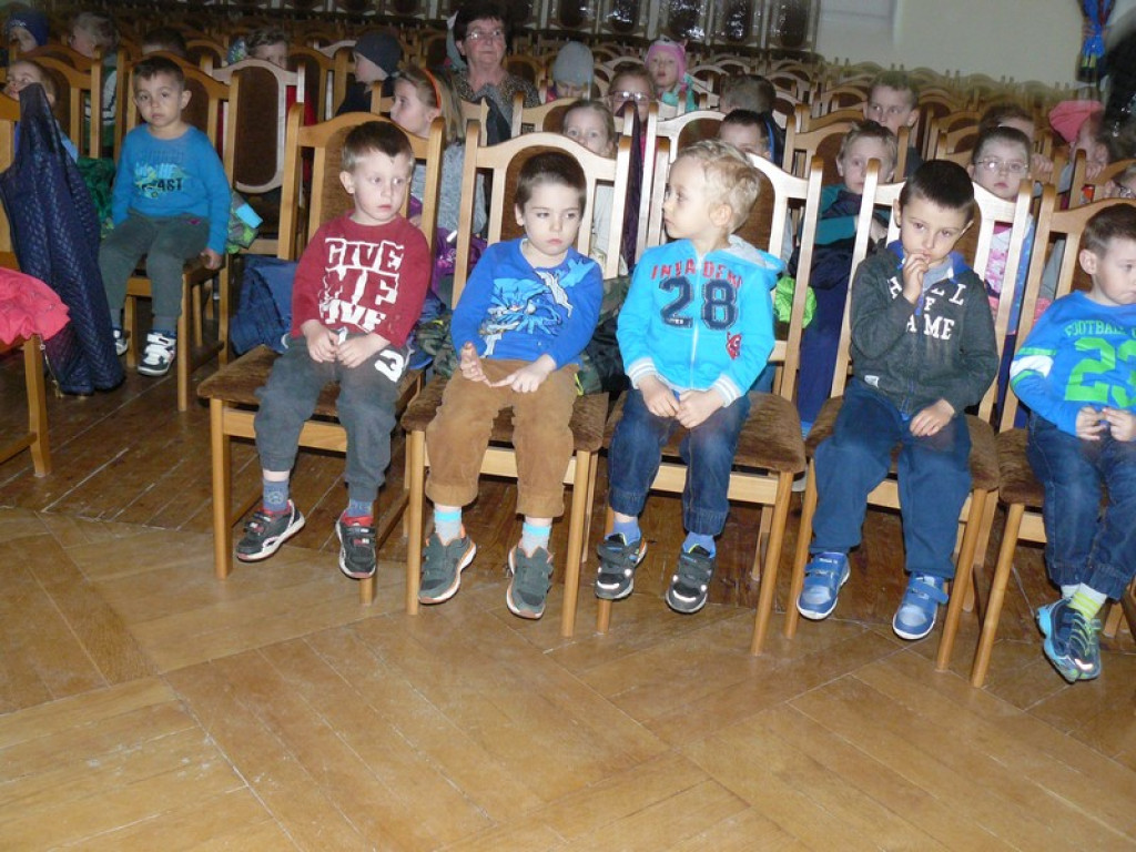 Bliskie wycieczki przedszkolaków z Krzyżowic