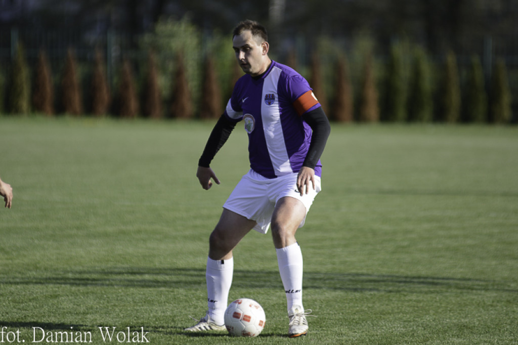 Remis w zaległym meczu. LZS KS Starowice - NKS Start Namysłów