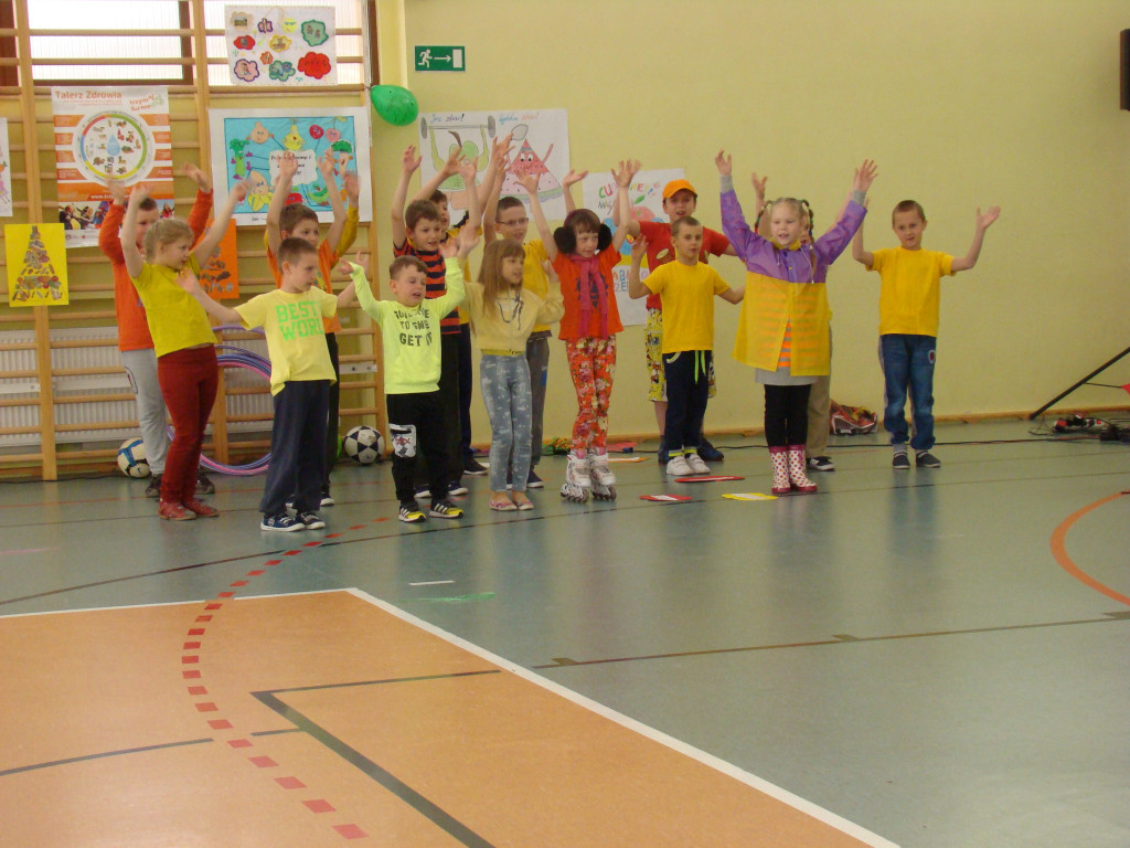 Szkoła w Mąkoszycach trzyma formę!