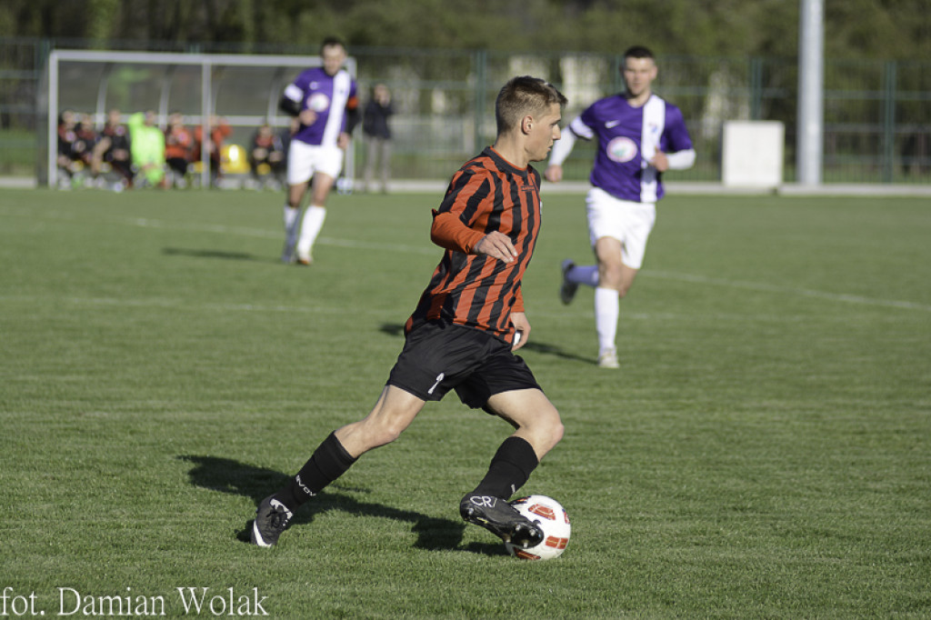 Remis w zaległym meczu. LZS KS Starowice - NKS Start Namysłów