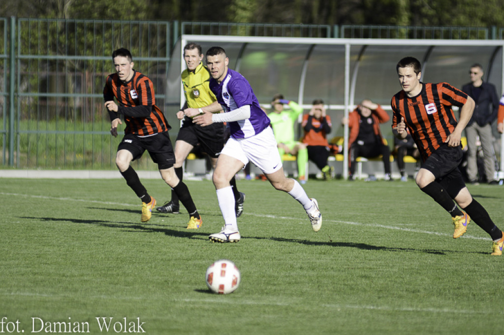 Remis w zaległym meczu. LZS KS Starowice - NKS Start Namysłów