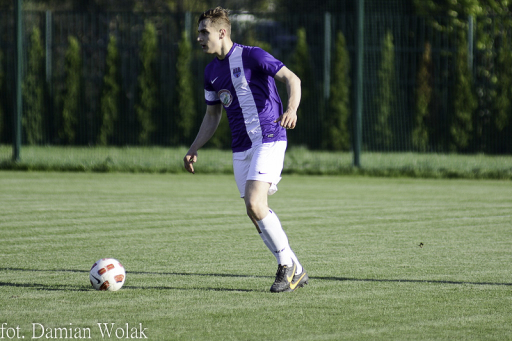 Remis w zaległym meczu. LZS KS Starowice - NKS Start Namysłów