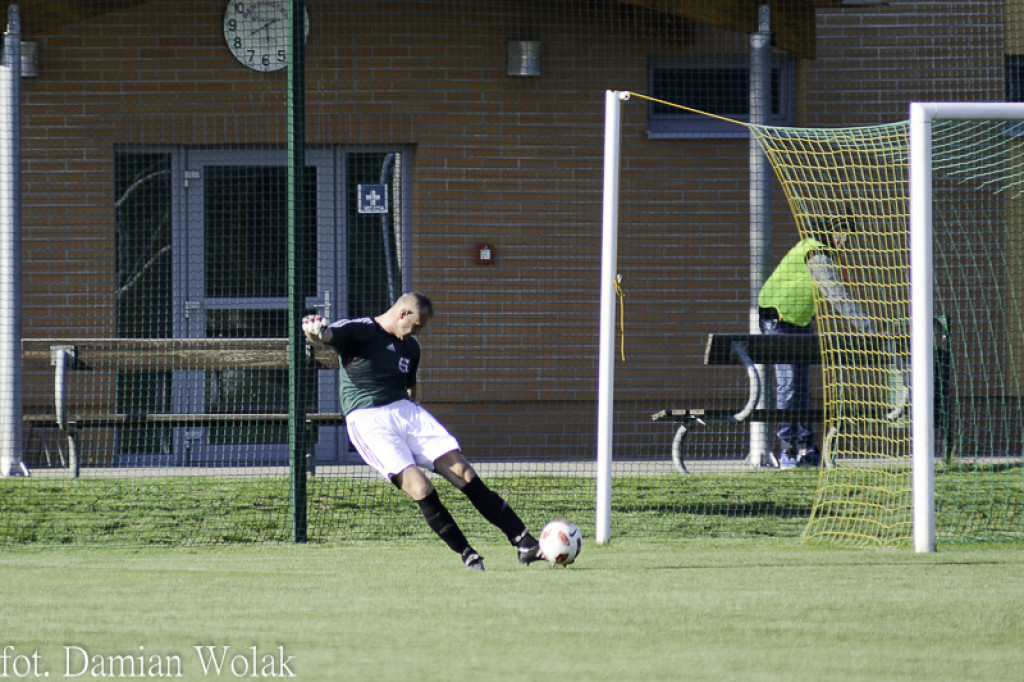 Remis w zaległym meczu. LZS KS Starowice - NKS Start Namysłów