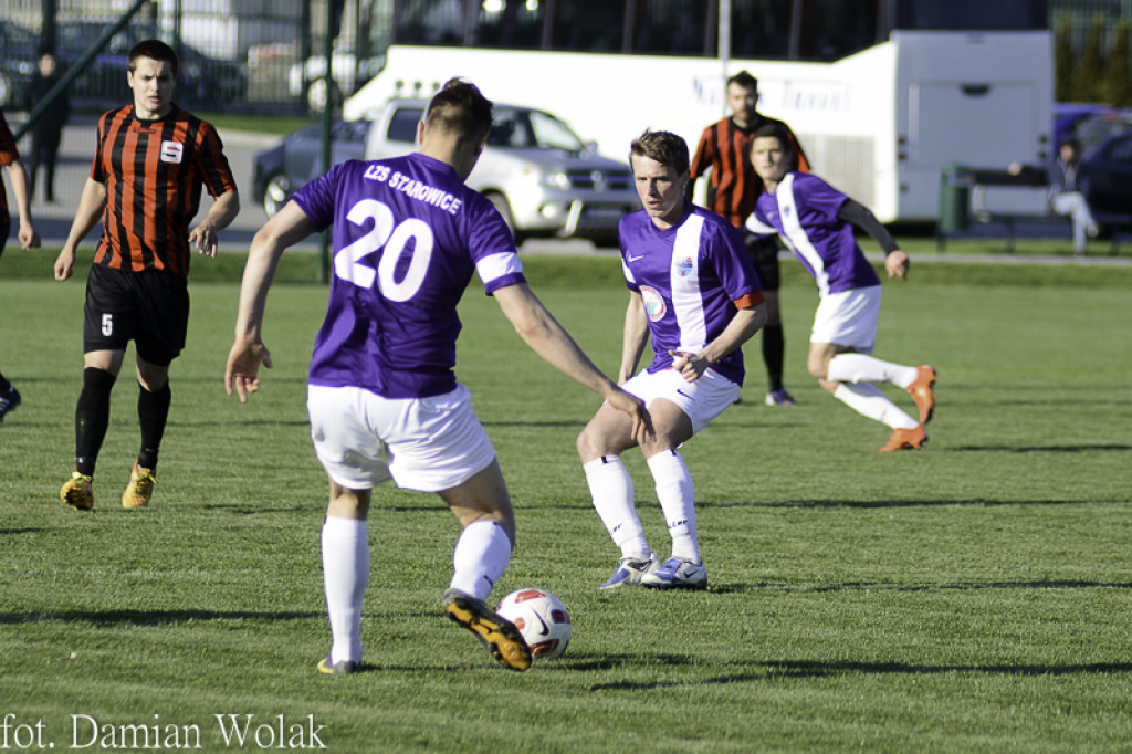 Remis w zaległym meczu. LZS KS Starowice - NKS Start Namysłów