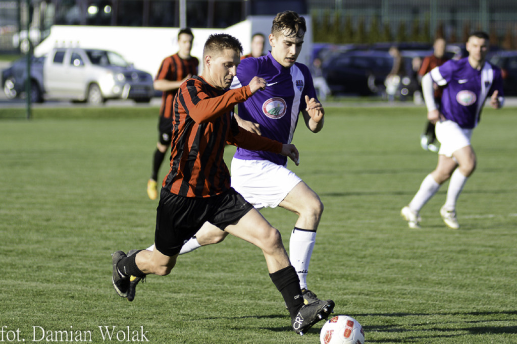 Remis w zaległym meczu. LZS KS Starowice - NKS Start Namysłów