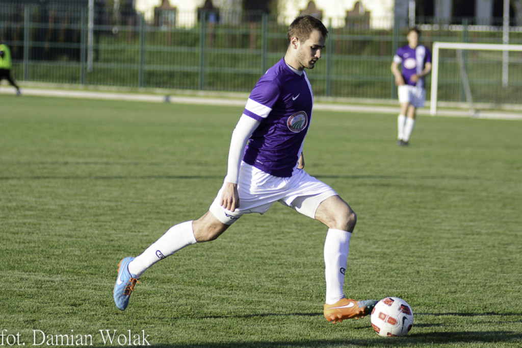 Remis w zaległym meczu. LZS KS Starowice - NKS Start Namysłów