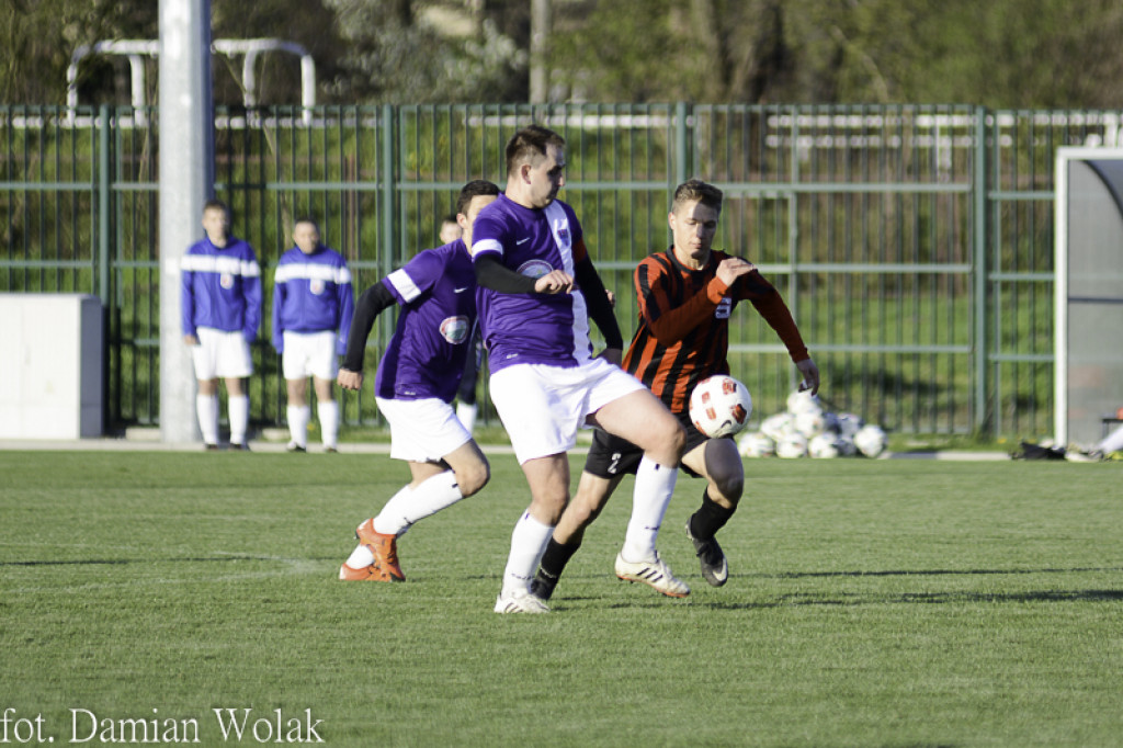 Remis w zaległym meczu. LZS KS Starowice - NKS Start Namysłów