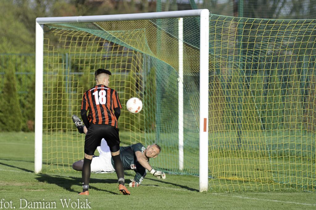 Remis w zaległym meczu. LZS KS Starowice - NKS Start Namysłów
