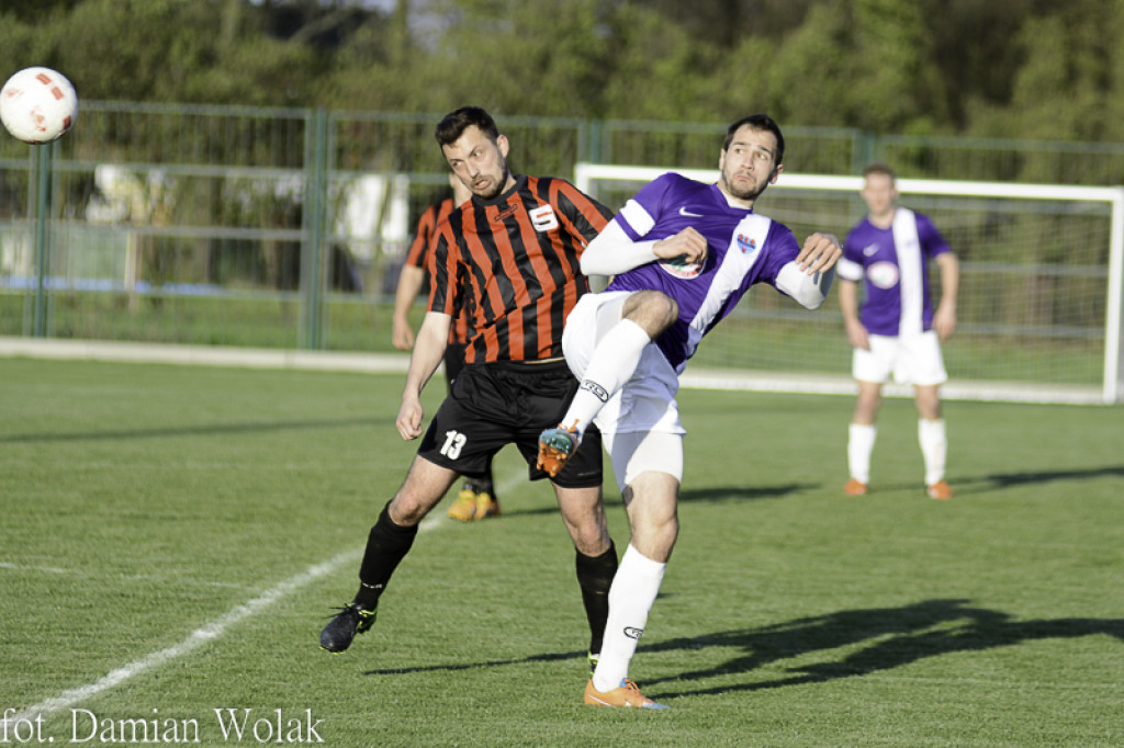Remis w zaległym meczu. LZS KS Starowice - NKS Start Namysłów