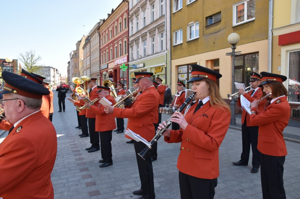 Orszak ulicami Brzegu rozpoczął 