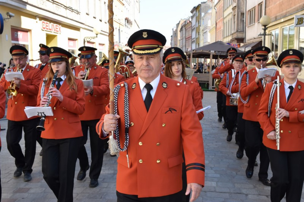 Orszak ulicami Brzegu rozpoczął 