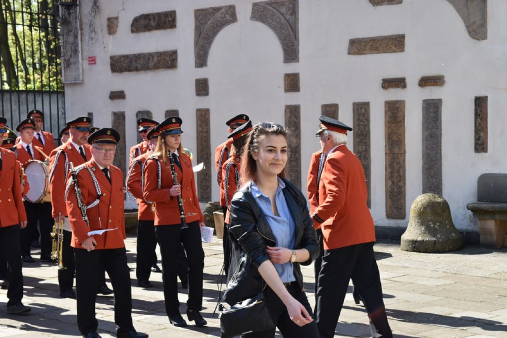 Orszak ulicami Brzegu rozpoczął 