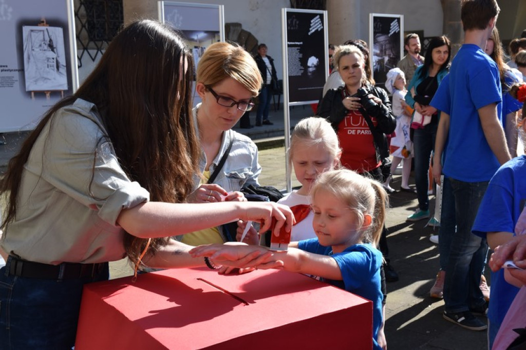 Orszak ulicami Brzegu rozpoczął 