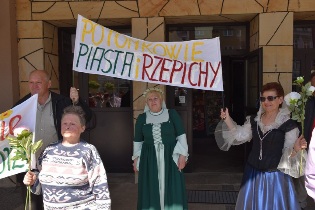 Orszak ulicami Brzegu rozpoczął 