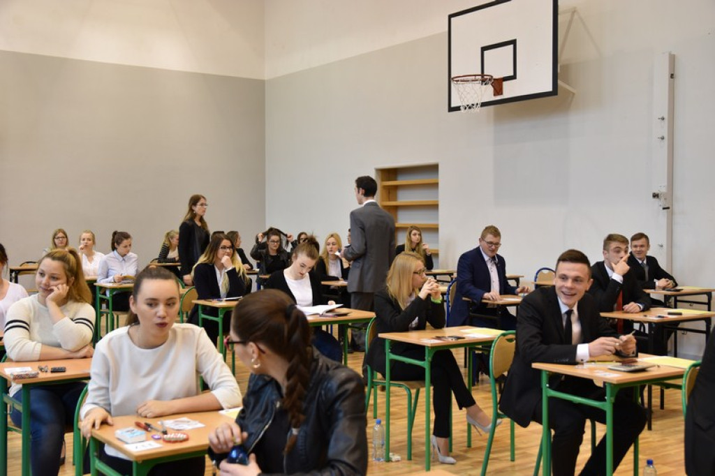 Matura 2016. Dziś matematyka i wizyta w Ekonomiku
