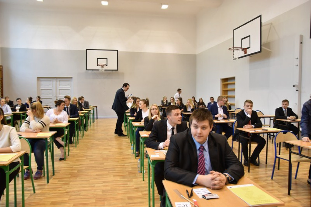 Matura 2016. Dziś matematyka i wizyta w Ekonomiku