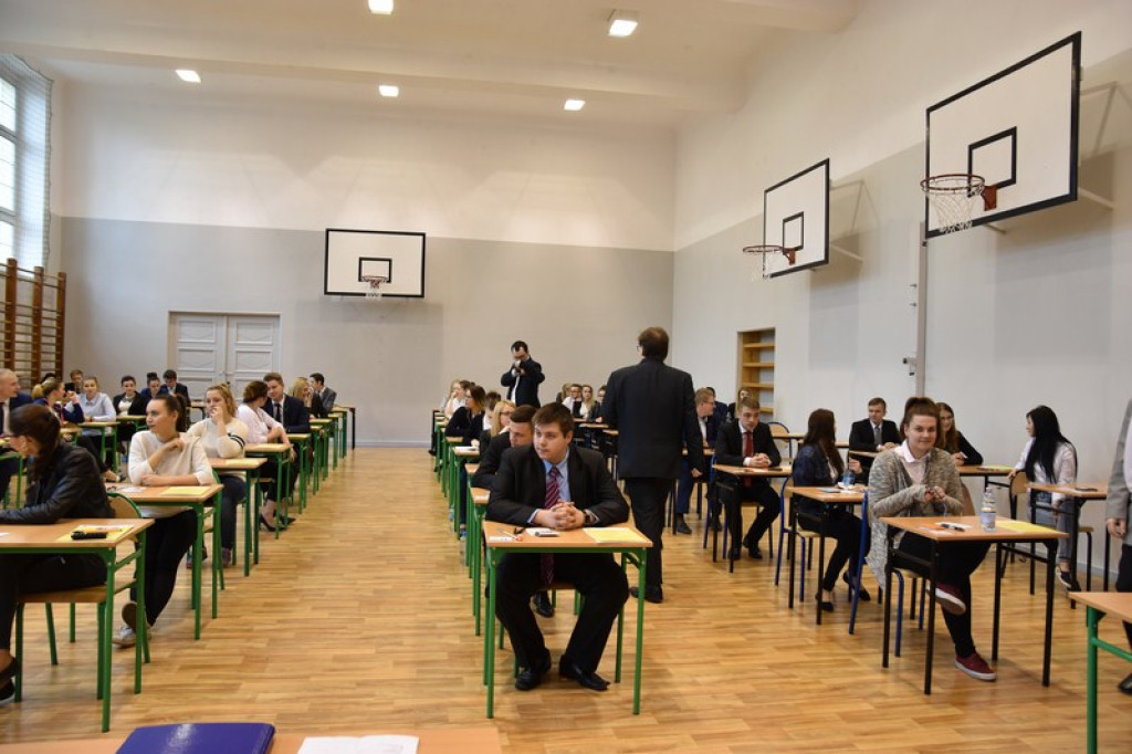 Matura 2016. Dziś matematyka i wizyta w Ekonomiku