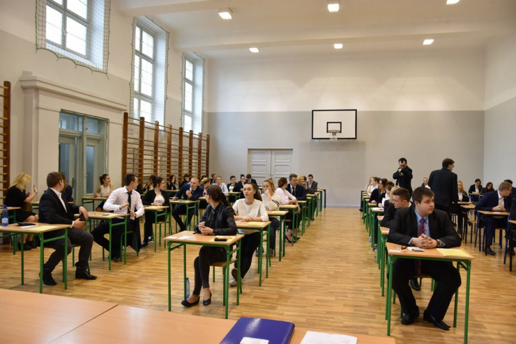 Matura 2016. Dziś matematyka i wizyta w Ekonomiku