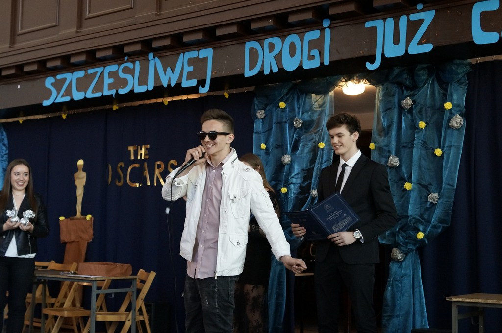 Szczęśliwej drogi już czas. Pożegnanie maturzystów w I LO w Brzegu