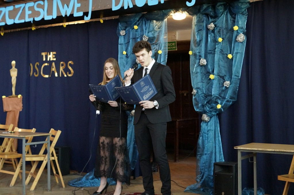 Szczęśliwej drogi już czas. Pożegnanie maturzystów w I LO w Brzegu