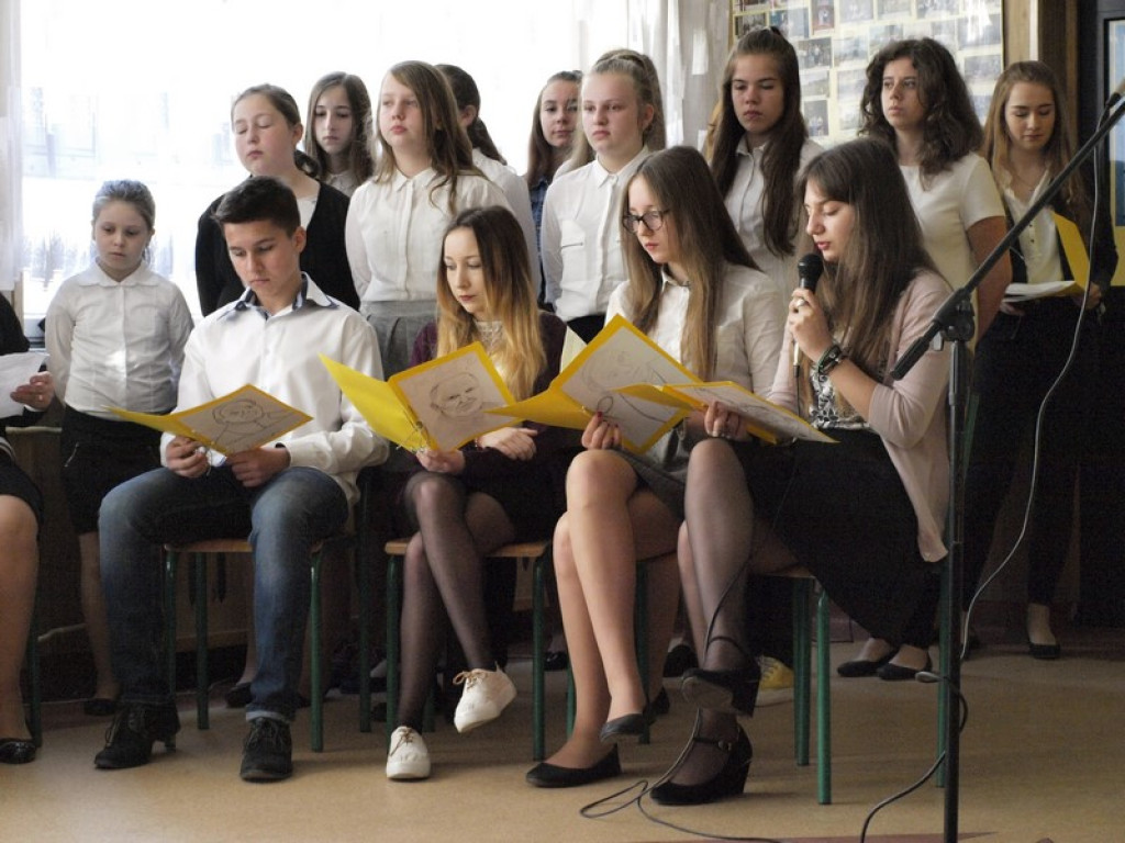 JAN PAWEŁ II - PAPIEŻ RODZINY (O uroczystych obchodach drugiej rocznicy kanonizacji Jana Pawła II w PZSP w Olszance)