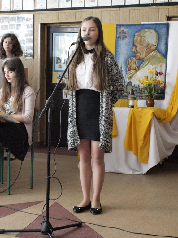 JAN PAWEŁ II - PAPIEŻ RODZINY (O uroczystych obchodach drugiej rocznicy kanonizacji Jana Pawła II w PZSP w Olszance)