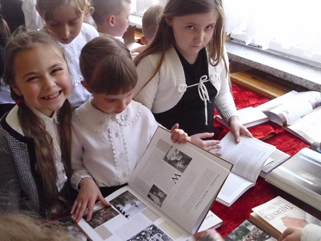 JAN PAWEŁ II - PAPIEŻ RODZINY (O uroczystych obchodach drugiej rocznicy kanonizacji Jana Pawła II w PZSP w Olszance)